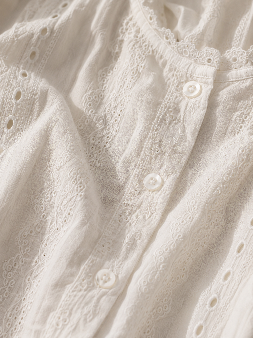 Sofia Broderie Shirt - White